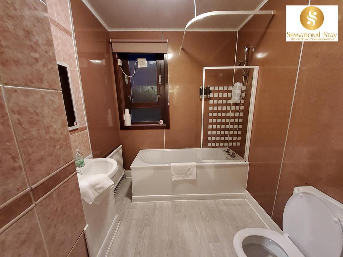 Sensational Stay Short Lets & Serviced Accommodation 2 Bedroom Apartment Aberdeen, Middlefield Place Экстерьер фото