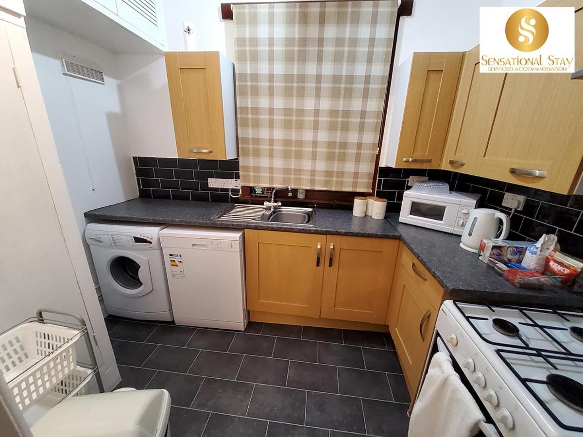 Sensational Stay Short Lets & Serviced Accommodation 2 Bedroom Apartment Aberdeen, Middlefield Place Экстерьер фото