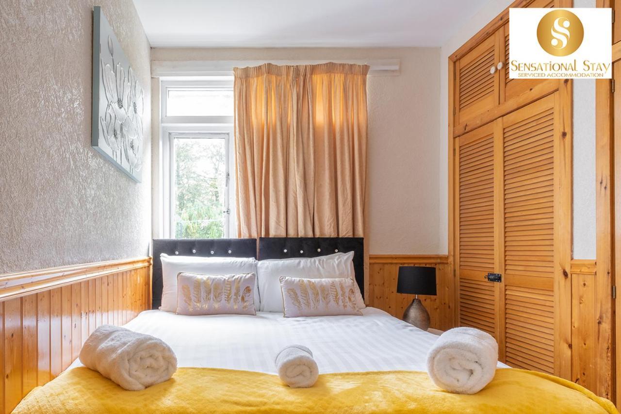 Sensational Stay Short Lets & Serviced Accommodation 2 Bedroom Apartment Aberdeen, Middlefield Place Экстерьер фото